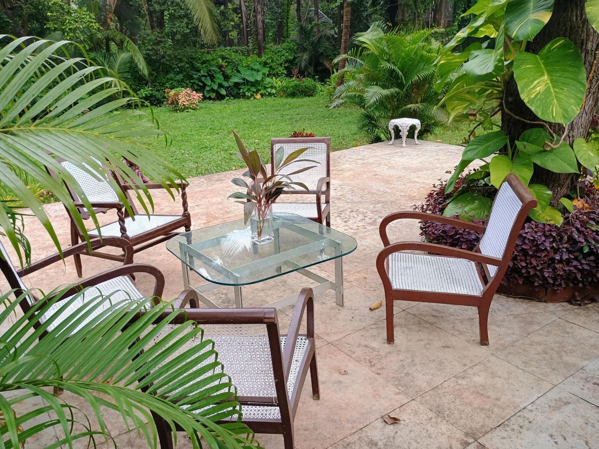Banyan House - Luxurious 4 Bedroom Villa On One Acre, Near The Beach Nagaon  Exteriér fotografie